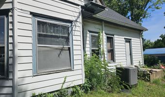 203 E Pennington Ave, Ava, MO 65608