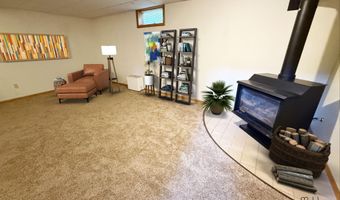 1219 SW 8th Ave, Aberdeen, SD 57401