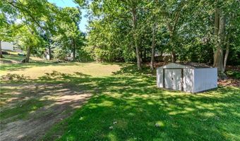 105 Borden Ave, Johnston, RI 02919