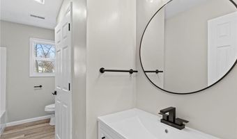 230 S 4th St, Austin, IN 47102