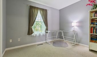53 Manorwood Dr 53, Branford, CT 06405