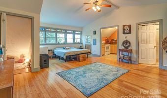 54 Spooks Branch Rd, Asheville, NC 28804