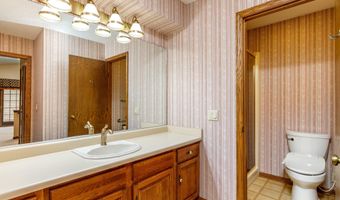 2116 Ironwood Ct, Ames, IA 50014