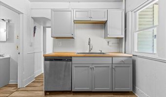 21 Hyde St 1, Burlington, VT 05401