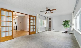 1517 E Stadium Blvd, Ann Arbor, MI 48104