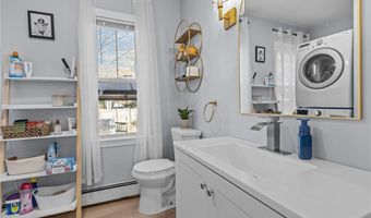 27 Ferncliff Ave, North Providence, RI 02911