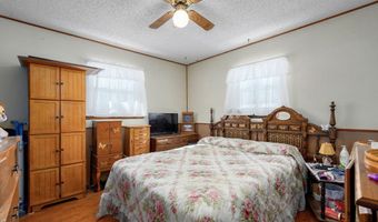 667 W Elm St, Aurora, MO 65605