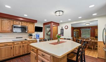 121 Maltbie Dr, Amsterdam, NY 12010