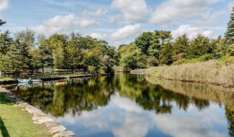 40 Web Ave 18, North Kingstown, RI 02852