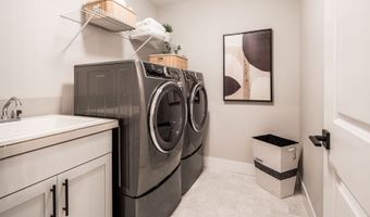 12435 SW SILVERTIP St, Beaverton, OR 97007