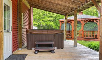 241 E Hardscrabble Rd, Auburn, ME 04210