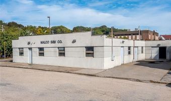 22 Field St, Cranston, RI 02920