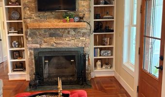 775 Cobbs Rd, Arvonia, VA 23004