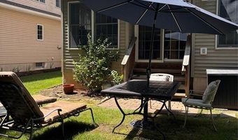 87 Trotters Ln, Allendale, NJ 07401