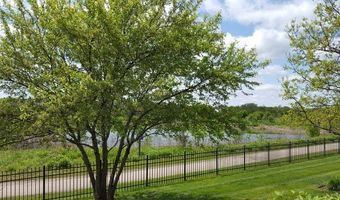 2801 Waterfront Ave, Algonquin, IL 60102