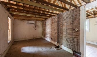 355 N 8th St, Arlington, NE 68002