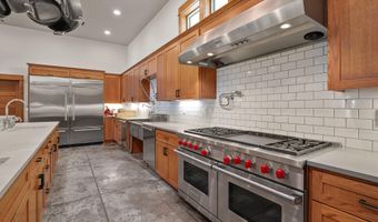 10771 E Langell Valley Rd, Bonanza, OR 97623