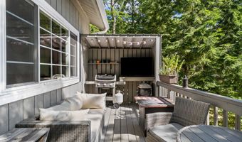 183 Sunset Shore Dr, Alton, NH 03810