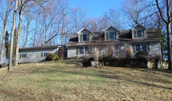 880 W Mashie Ct, Angola, IN 46703