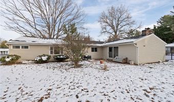 2426 Banbury Rd, Akron, OH 44333