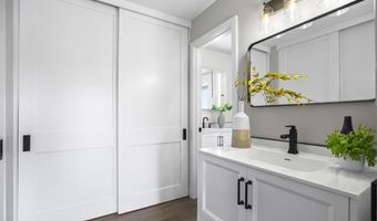 2285 Valley Rd, Oceanside, CA 92056