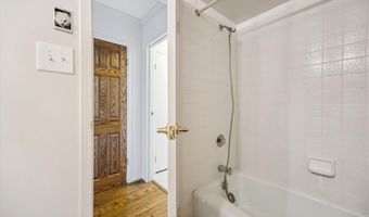 7420 WESTLAKE Ter 304, Bethesda, MD 20817