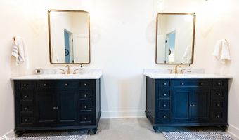 23249 Maple Rdg, Adel, IA 50003