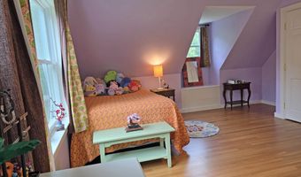 1073 Upper Dummerston Rd, Brattleboro, VT 05301