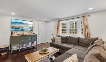 26 Algerine St, Berkley, MA 02779