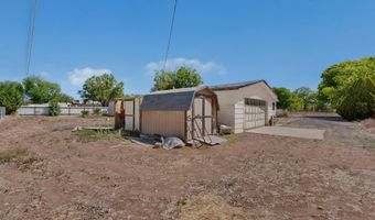 2135 Winchester Dr, Bosque Farms, NM 87068