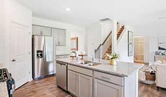 1055 Queensland Ln, Ayden, NC 28513