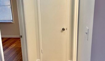6429 RICHMOND Hwy #201, Alexandria, VA 22306