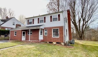 304 Plymouth St, Athens, WV 24712