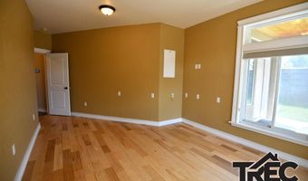 155 N 1st St W, Cowley, WY 82420