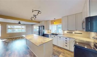 705 Glenview Dr, Albert Lea, MN 56007