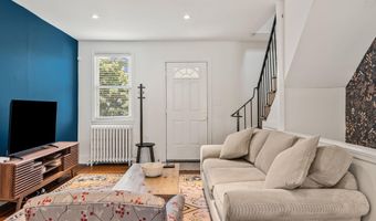 4009 LAURISTON St, Philadelphia, PA 19128