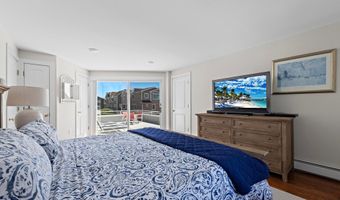 10 11TH St, Beach Haven, NJ 08008