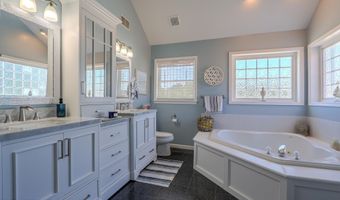 24 Orsaf Ln, Bayville, NJ 08721