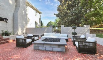 906 Colonial Dr, Albemarle, NC 28001