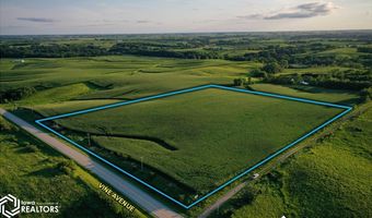 02 Vine Ave, Ainsworth, IA 52201