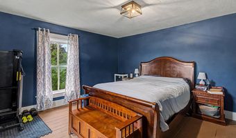 498 Montgomery Rd, Berkshire, VT 05447