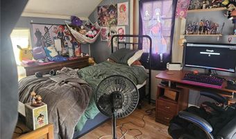 8 Lake Ct, Hopkinton, RI 02804