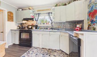579 Sheridan Rd, Ashland, ME 04732