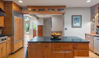 214 WARDOUR Dr, Annapolis, MD 21401