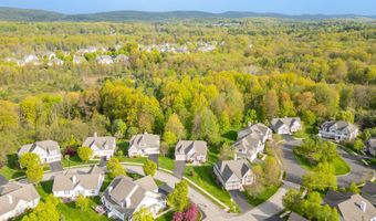 19 Cherry Hills Cir 19, Bloomfield, CT 06002