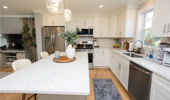 209 Curran Rd, Cumberland, RI 02864