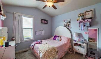 1304 S 10th St, Adel, IA 50003