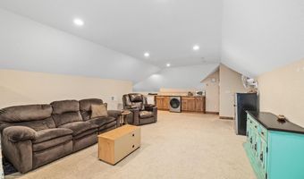 7510 HAWTHORNE Dr, Cheyenne, WY 82009