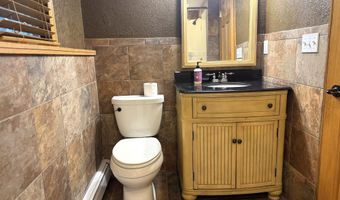 826 EASTVIEW Dr, Antigo, WI 54409