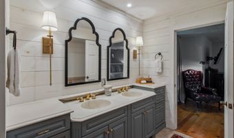 15 Elm Ct, Highlands, NC 28741